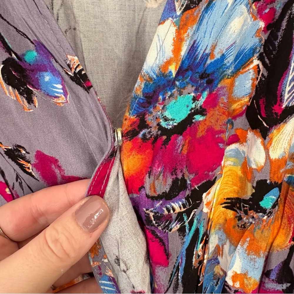 Umgee Floral Multicolor Romper Size Small - Picture 5 of 11